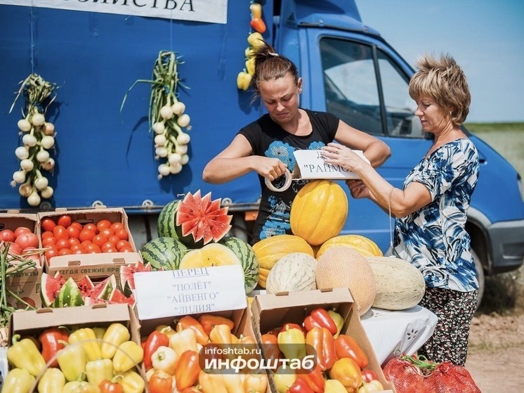 Роспотребнадзор призвал ульяновцев не покупать продукты в местах стихийной торговли