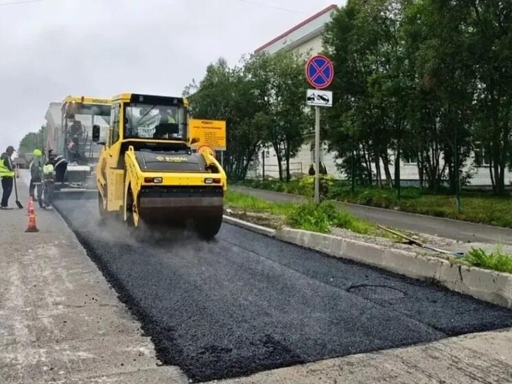 На Гагарина и Павлика Морозова начали укладывать асфальт за 60 млн рублей