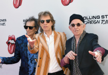 Группа The Rolling Stones не только снова возглавила британский альбомный чарт с новой пластинкой Foreign Tongues, о которой подробно рассказывала «Звуковая Дорожка» «МК», но одновременно повторила один из крупнейших рекордов в истории британской музыки, сумев наконец сравнять счет в своем заочном соревнования с The Beatles