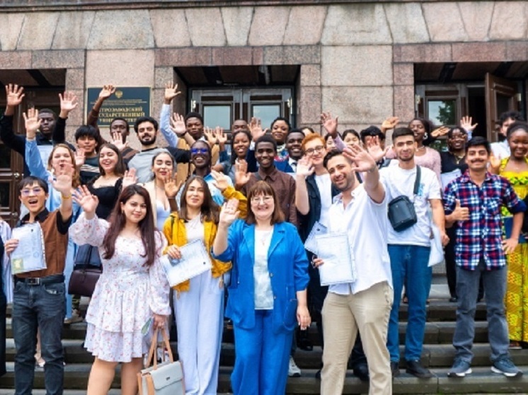 Иностранцы прошли подготовку по русскому языку в ПетрГУ