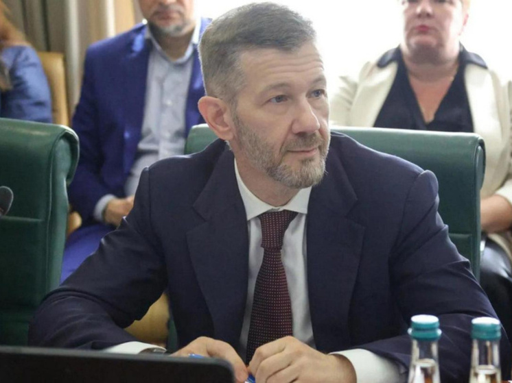 Владислав Кузнецов представил в Совете Федерации проект реконструкции порта Провидения