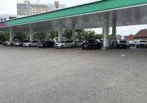 Премьер-министр правительства РБ Андрей Назаров считает, что в Башкирии удалось сдержать ажиотаж вокруг дефицита топлива