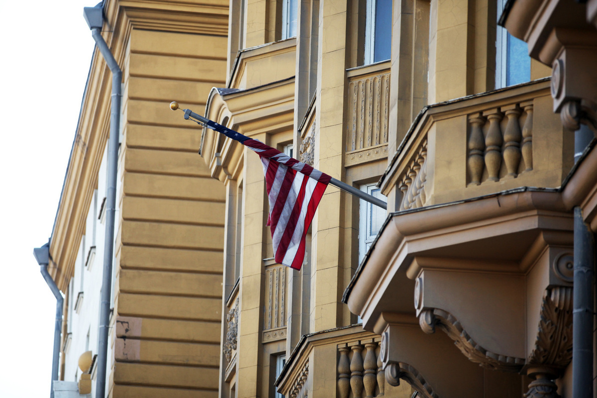 США попросили Россию освободить американца, осужденного за нападение на полицейского
