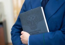Пенсионерка из дальневосточной столицы смогла вернуть украденные мошенниками деньги, воспользовавшись поддержкой прокурора