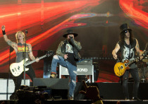 После альбома Chinese Democracy («Китайская демократия»), вышедшего аж в 2008 году, группа Guns N’ Roses пережила поистине несколько эпох, каждая из которых сопровождалась слухами о новом альбоме, но они, так же и как и китайская демократия, оставались лишь эфемерным пшиком