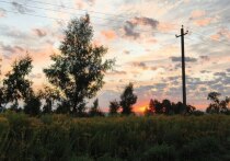 Сегодня, 13 августа 2026 года, мы встречаем четверг, который богат на события, традиции и памятные даты. Этот день стоит на пороге большого православного торжества, отмечается во всем мире как праздник «особенных» людей, а в народе считается важной вехой накануне осени. Давайте разберемся, чем примечателен этот день в календаре.