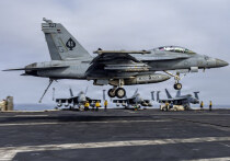 Моряки USS Abraham Lincoln пытались выпрыгнуть за борт на фоне продолжительного морского похода этого американского авианосца
