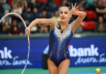 Российские гимнастки София Ильтерякова и Мария Борисова вышли в финал упражнений с булавами и лентой на чемпионате мира по художественной гимнастике, который проходит в Германии