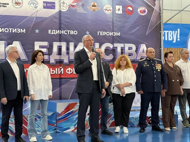 В Великих Луках прошёл спортивный фестиваль «Сила единства», посвящённый 96‑летию ВДВ