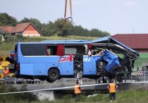 В Венгрии автобус с польскими паломниками попал в аварию, в результате которой погибли 12 человек