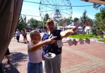 В Хабаровске для неравнодушных горожан, волонтеров и экоактивистов прошел первый праздник, посвященный Международному дню чистого воздуха и приуроченный ко Второму Российско-Китайскому форуму (16+)