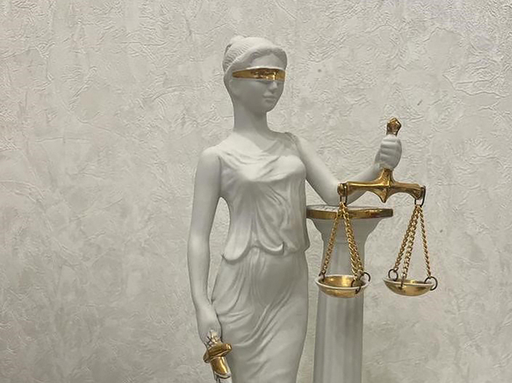 В КЧР женщина подала в суд на руководство зоопарка с требованием о выплате 2 млн рублей за укус лемура