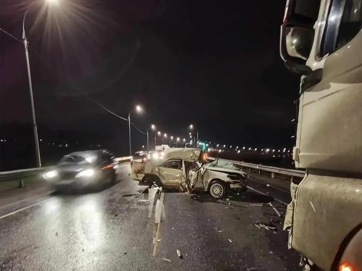 Опубликовано видео с места жуткого тройного ДТП под Новосибирском