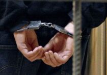В настоящее гнездо разврата попала 12-летняя девочка, над которой в той или степени издевались сводный брат, сожитель бабушки и отчим