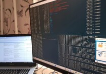 В Управлении по борьбе с противоправным использованием информационно-коммуникационных технологий ГУ МВД России по Петербургу и Ленобласти предупредили, что в мессенджерах снова активизировались злоумышленники. Они играют на любопытстве: присылают сообщение якобы от знакомого человека с вопросом, не ты ли на фото. Для убедительности могут сказать, что снимок уже где-то выложили — на стороннем сайте или в соцсети.