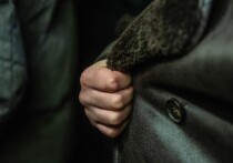 Межсезонье — время, когда погода меняется по несколько раз за день, а гардероб должен быть не только красивым, но и функциональным