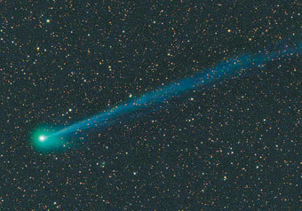 Яркий полет одной из самых заметных комет — C/2009 R1 смогут наблюдать невооруженным глазом в середине июня жители столицы