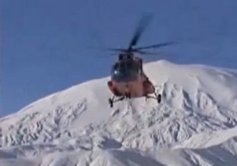 Российский вертолет со сноубордистами из Германии попал под лавину на Камчатке 