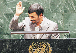 Ахмадинежад вышел на ринг
