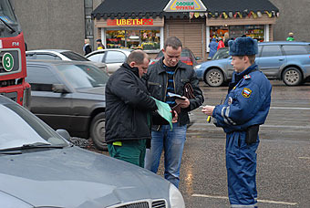 Устройство, благодаря которому правоохранительные органы могли бы с легкостью находить участников дорожно-транспортных происшествий, скрывшихся с места аварии, изобрел сотрудник Ульяновского гостехуниверситета Давид Белый