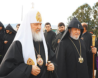Визит Кирилла в Ереване называют историческим