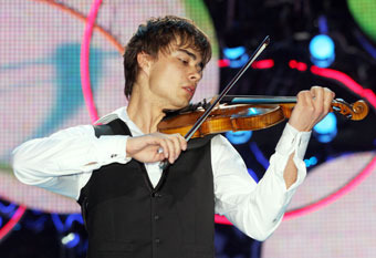 Александр Рыбак, 23-летний норвежец белорусского происхождения, победивший на “Евровидении-2009”, дал в субботу свой первый большой концерт в Москве