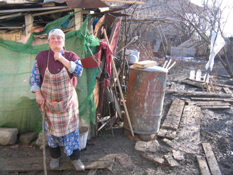 Несмотря на обещания властей, многие жители Южной Осетии зимуют в палатках