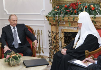 Пообещал премьер на встрече с патриархом