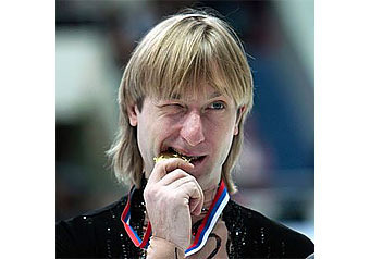 На медали для Плющенко даже не знали что написать
