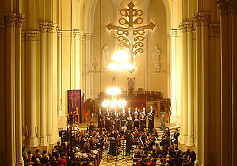 В Кафедральном соборе на М. Грузинской пели духовный хит всех времен