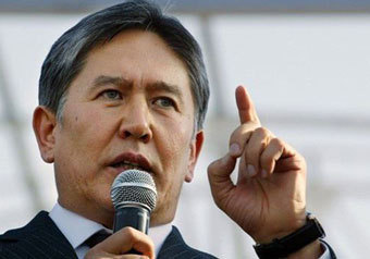 Члены временного правительства Киргизии обвиняют друг друга в воровстве