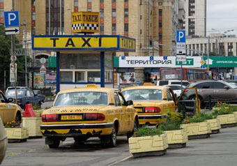 Нелегальных таксистов выдавят с рынка  экономическими мерами 