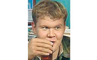 Сын актера Пальчикова погиб в коляске Сын актера Пальчикова погиб в коляске