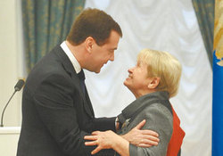 Медведев наградил своего советника