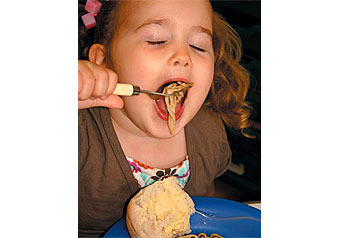 Картофель фри, дичь, квас, кофе и энергетические напитки запретят давать детям и подросткам, которые отдыхают и поправляют свое здоровье в санатории