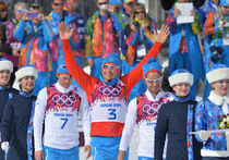 Благодаря русскому пьедесталу в лыжных гонках, Россия победила в медальном зачете