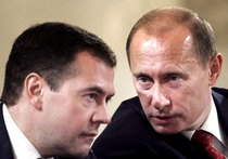 Медведев и Путин заочно столкнулись