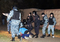 Жители Бирюлево: "Полиция сама боится приезжих. Мы думаем, что настоящего убийцу нам не отдадут"
