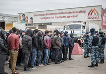 Полиция зачистила от мигрантов всю "Москву"