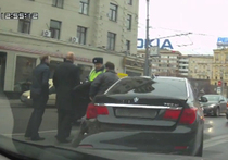 "Синие ведерки" выяснили, кто был в президентском BMW, попавшем в ДТП
