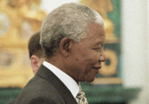 Вувузелы запели в память о Нельсоне Манделе