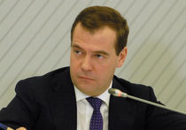 Медведев усилит боеготовность авиации