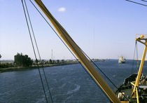 СМИ: Египет закроет Суэцкий канал для прохода американских кораблей