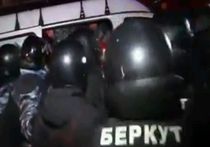При разгоне Евромайдана пострадали десятки человек
