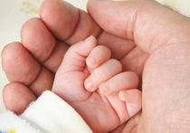 Младенец, «скончавшийся от порока дыхательной системы», ожил перед кремацией