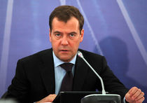 Медведев велел «Единой России» не врать и не втирать очки людям