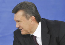 Экс-глава МВД Луценко считает, что он также фактически управляет милицией на юго-востоке Украины за счет взяток и лично согласовывает назначения руководителей подразделений