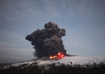Камчатский вулкан уничтожил лагерь ученых и турбазу
