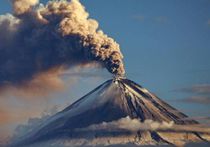 Пеплом вулкана Ключевской засыпало камчатский поселок