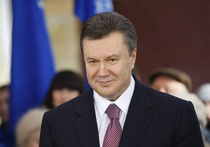 Янукович написал книгу "копипастом"